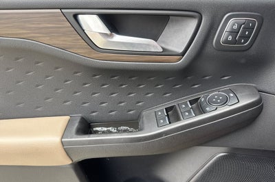 2020 Ford Escape Titanium Hybrid