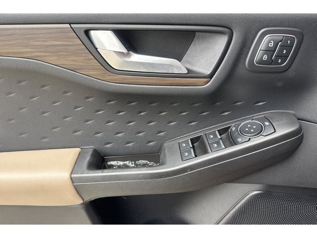 2020 Ford Escape Titanium Hybrid