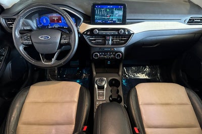 2022 Ford Escape Hybrid Titanium