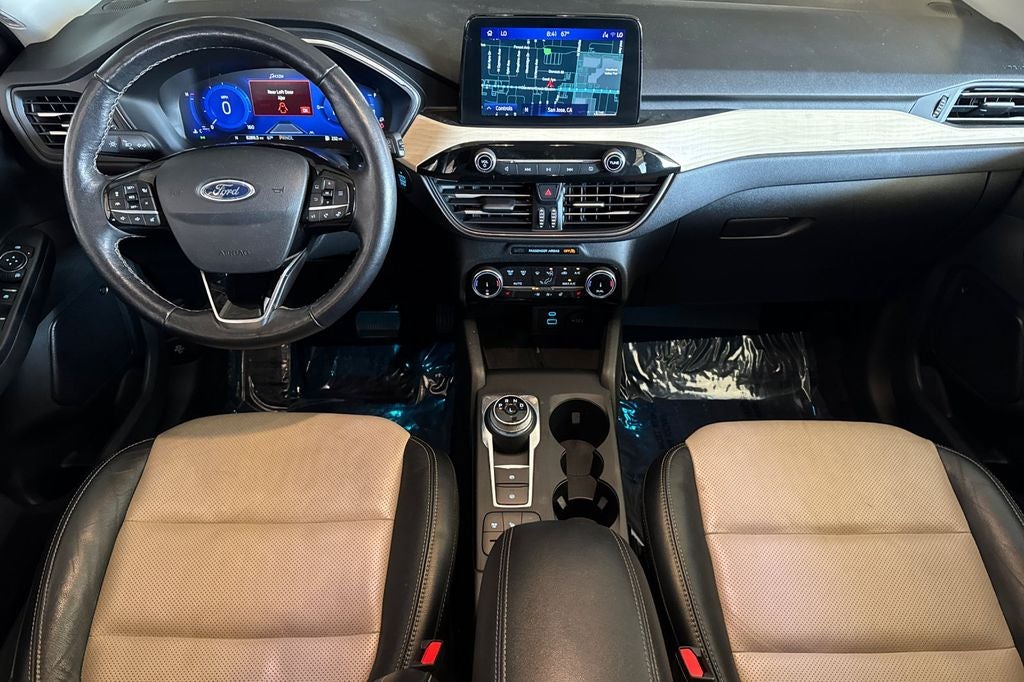 2022 Ford Escape Hybrid Titanium