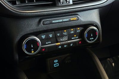 2022 Ford Escape Hybrid Titanium