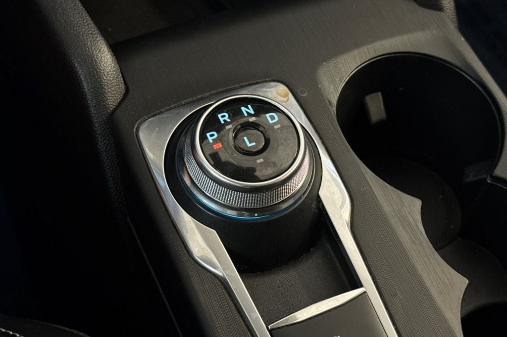 2022 Ford Escape Hybrid Titanium