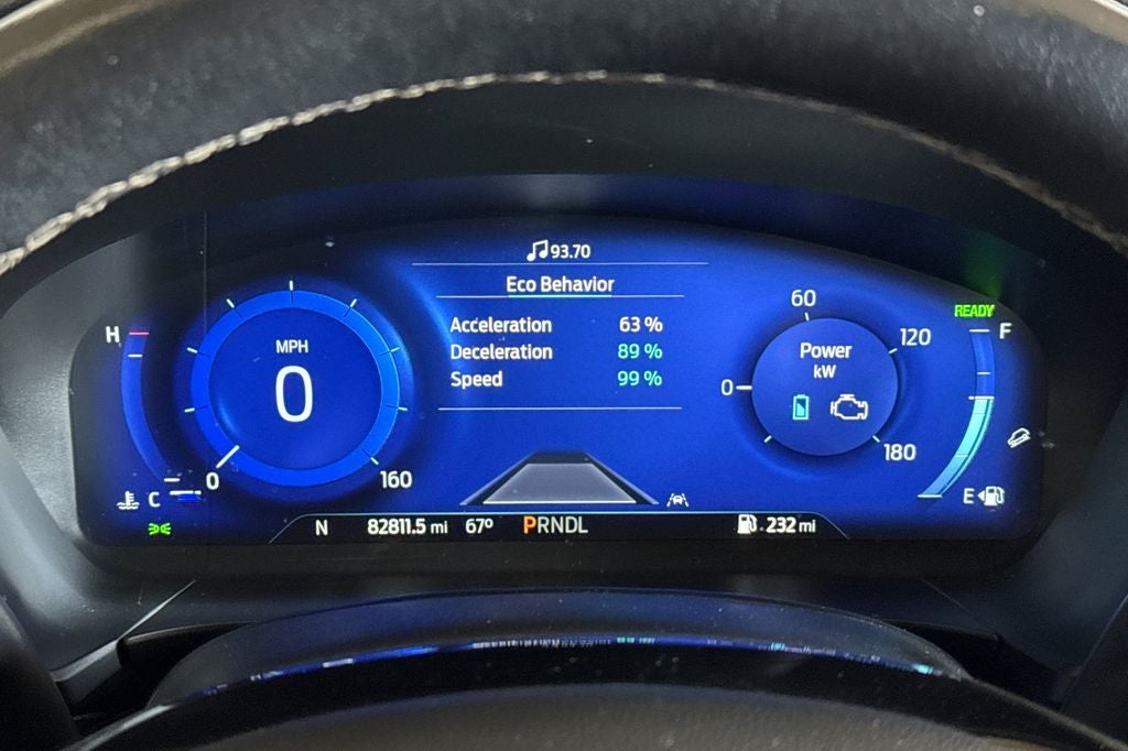 2022 Ford Escape Hybrid Titanium