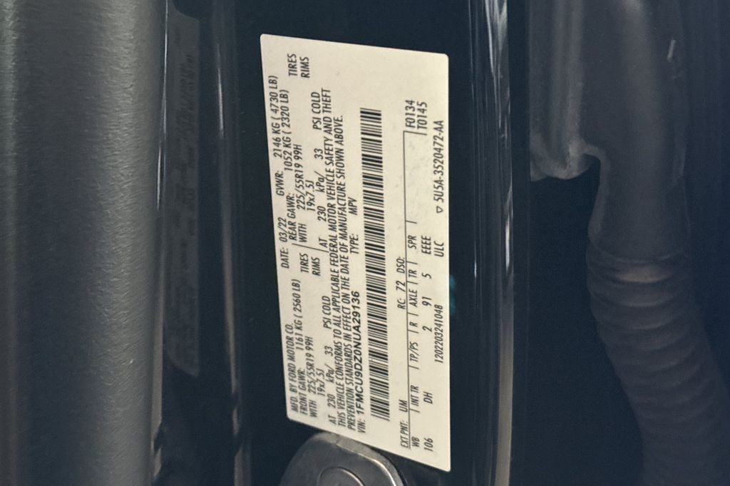 2022 Ford Escape Hybrid Titanium
