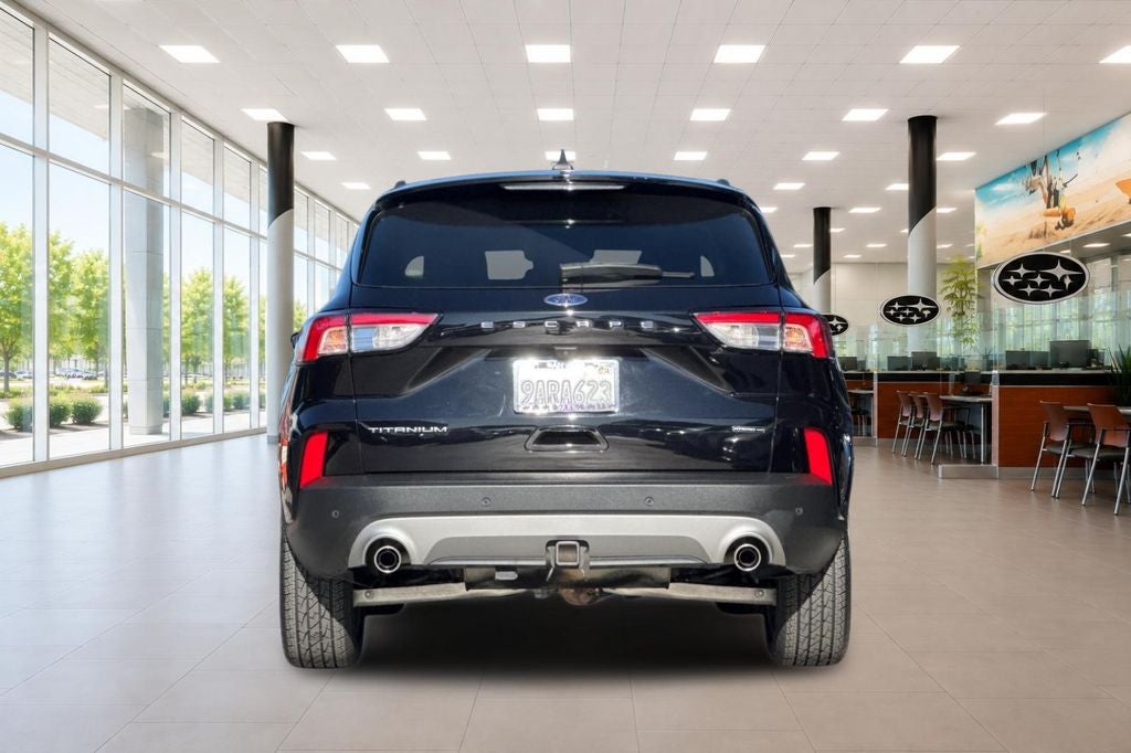 2022 Ford Escape Hybrid Titanium