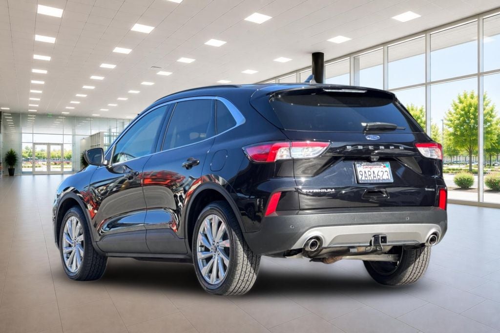 2022 Ford Escape Hybrid Titanium
