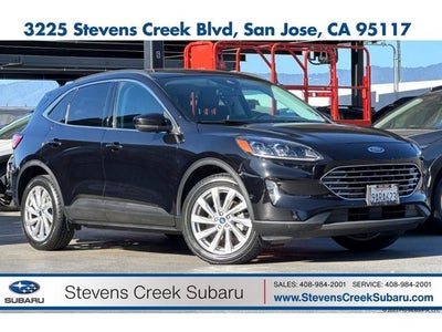 2022 Ford Escape Hybrid Titanium
