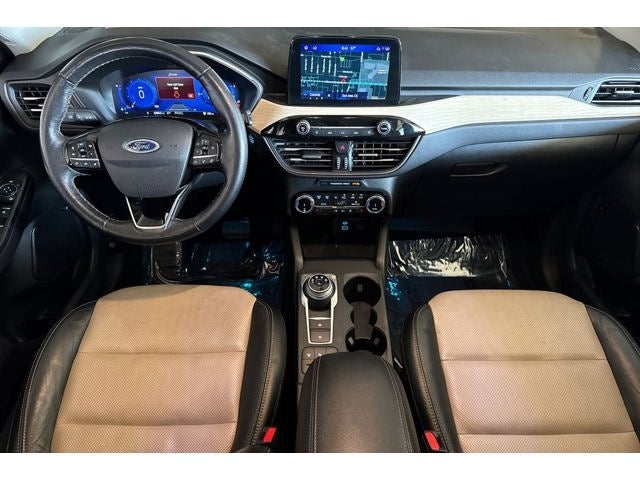 2022 Ford Escape Hybrid Titanium