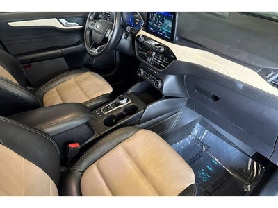 2022 Ford Escape Hybrid Titanium
