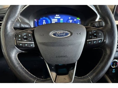 2022 Ford Escape Hybrid Titanium