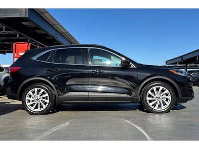 2022 Ford Escape Hybrid Titanium