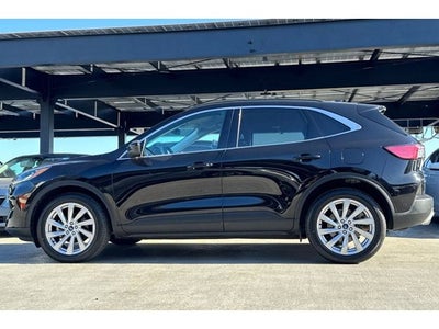 2022 Ford Escape Hybrid Titanium