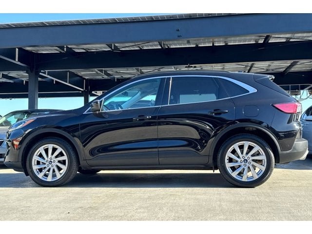 2022 Ford Escape Hybrid Titanium