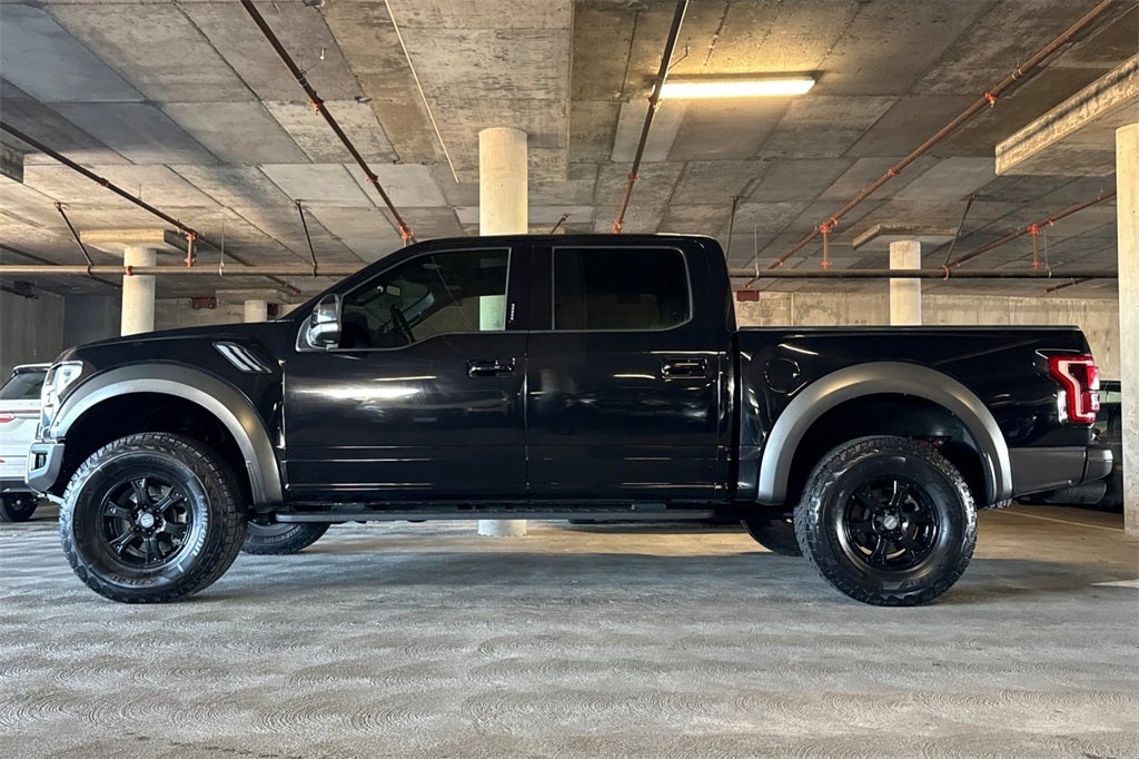 2019 Ford F-150 Raptor EQUIPMENT GROUP 802A