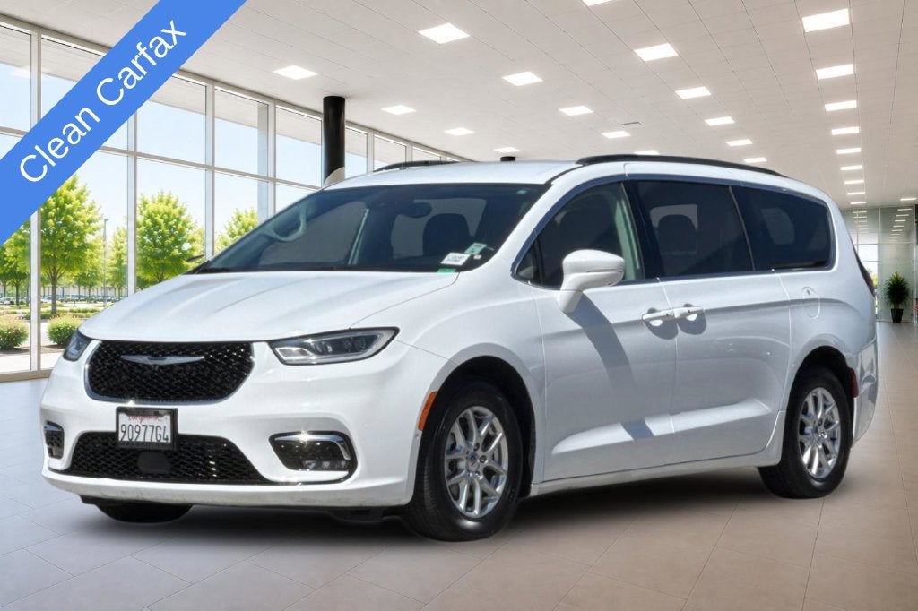 2022 Chrysler Pacifica Touring L