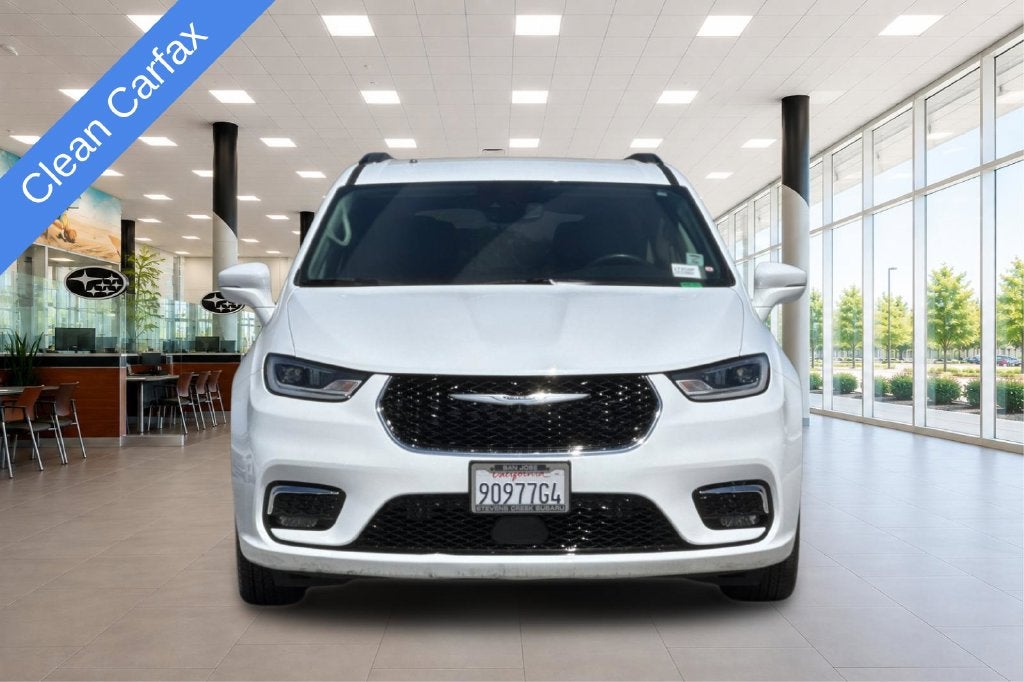 2022 Chrysler Pacifica Touring L