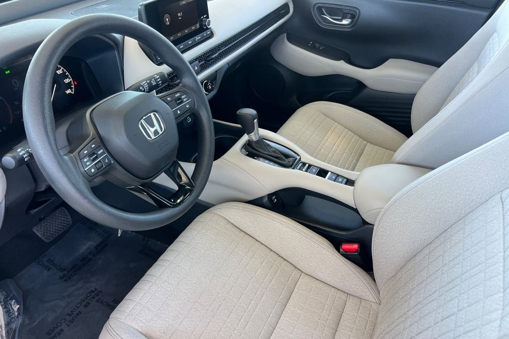 2025 Honda HR-V LX
