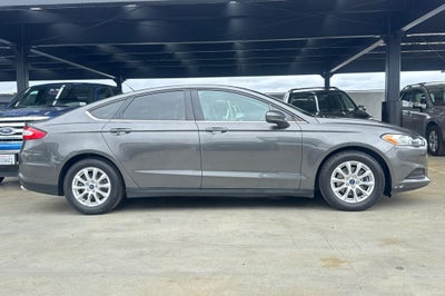 2016 Ford Fusion S