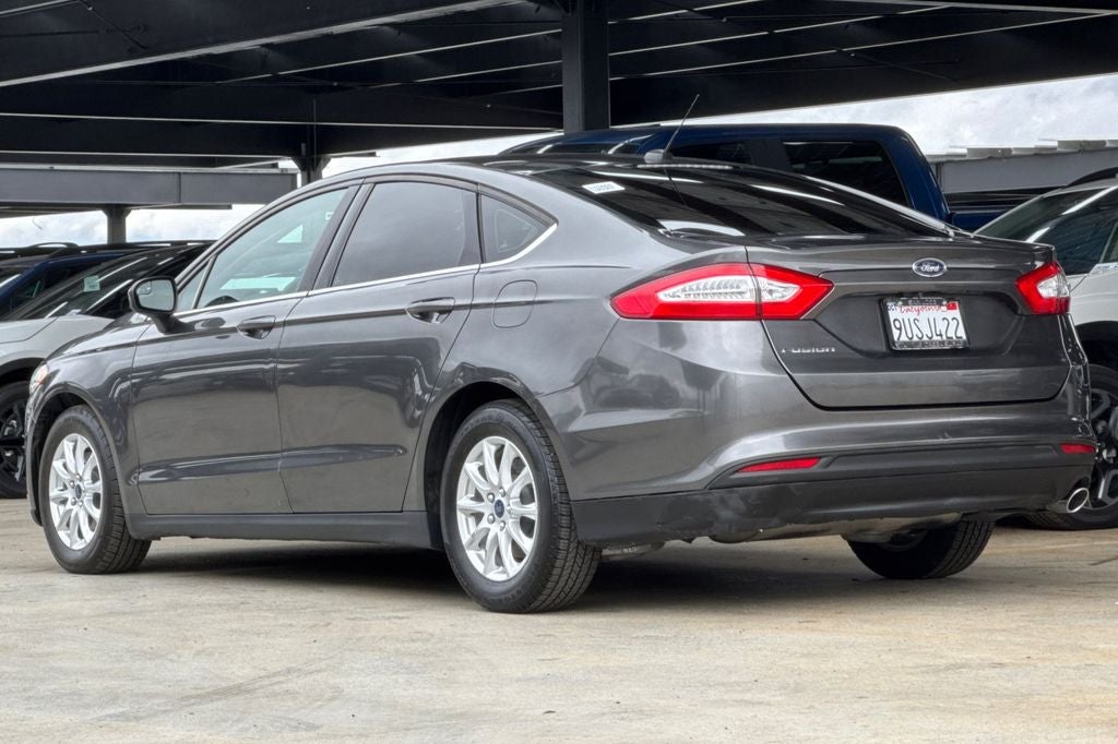 2016 Ford Fusion S