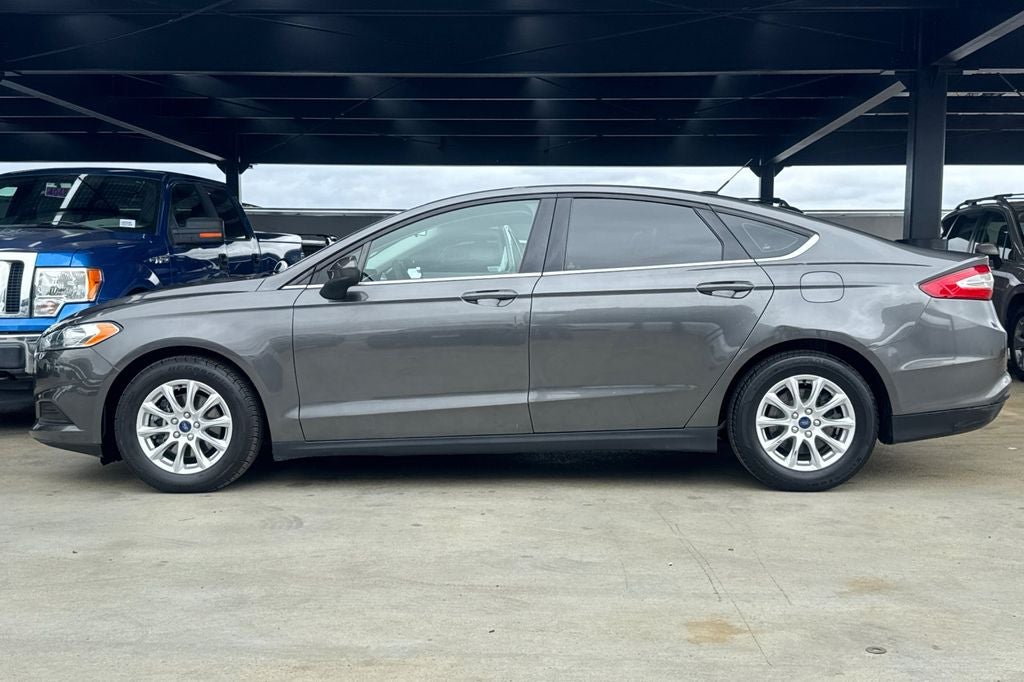 2016 Ford Fusion S