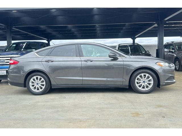 2016 Ford Fusion S
