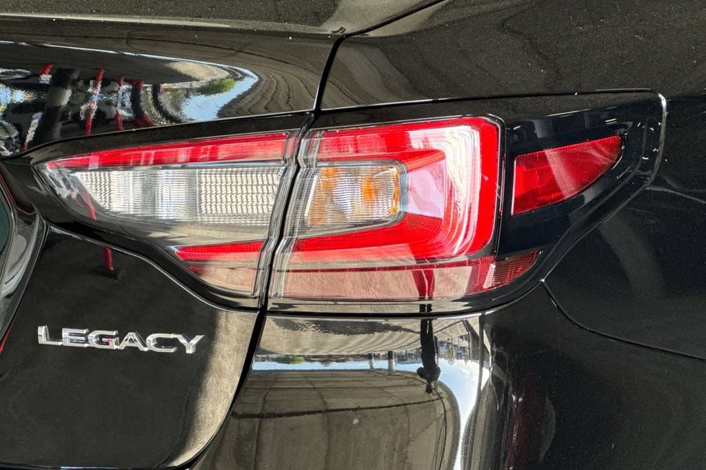 2025 Subaru Legacy Base