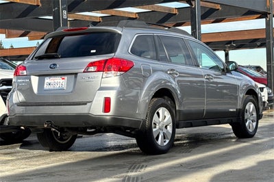 2011 Subaru Outback 2.5i Limited