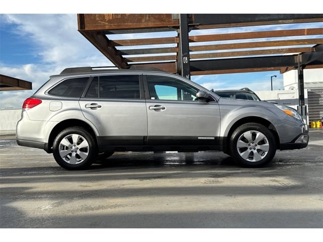 2011 Subaru Outback 2.5i Limited