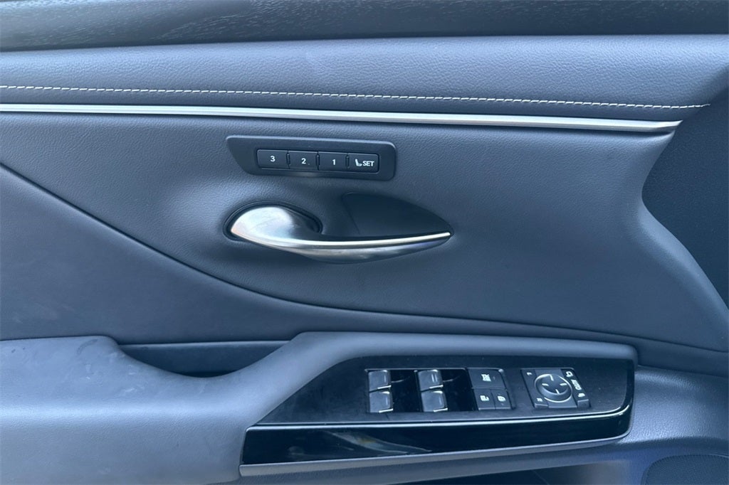 2024 Lexus ES ES 300h