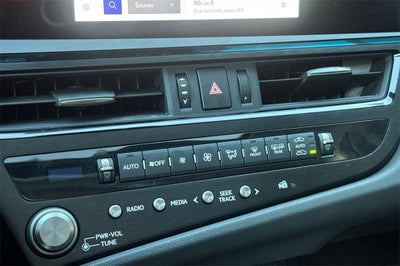 2024 Lexus ES ES 300h