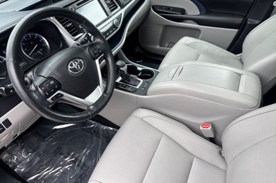 2017 Toyota Highlander Hybrid Limited Platinum