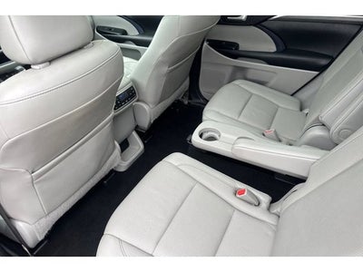 2017 Toyota Highlander Hybrid Limited Platinum