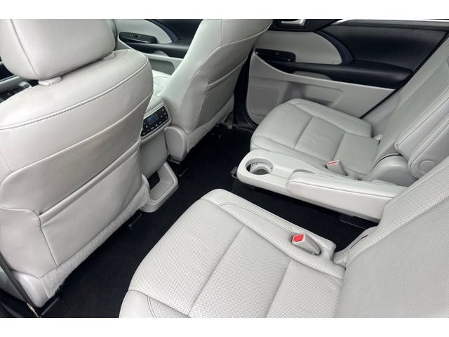 2017 Toyota Highlander Hybrid Limited Platinum