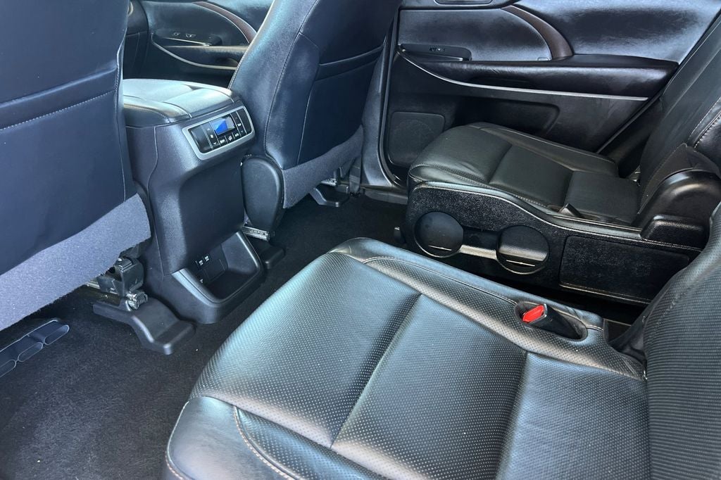 2017 Toyota Highlander Limited
