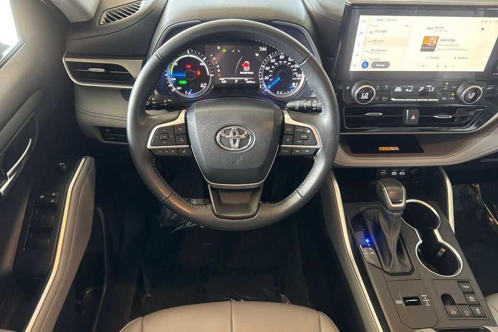 2023 Toyota Highlander Hybrid XLE