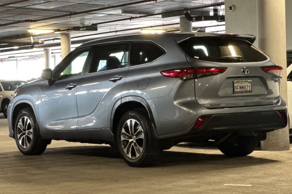 2023 Toyota Highlander Hybrid XLE