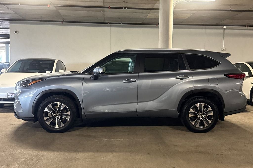 2023 Toyota Highlander Hybrid XLE
