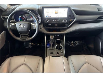 2023 Toyota Highlander Hybrid XLE
