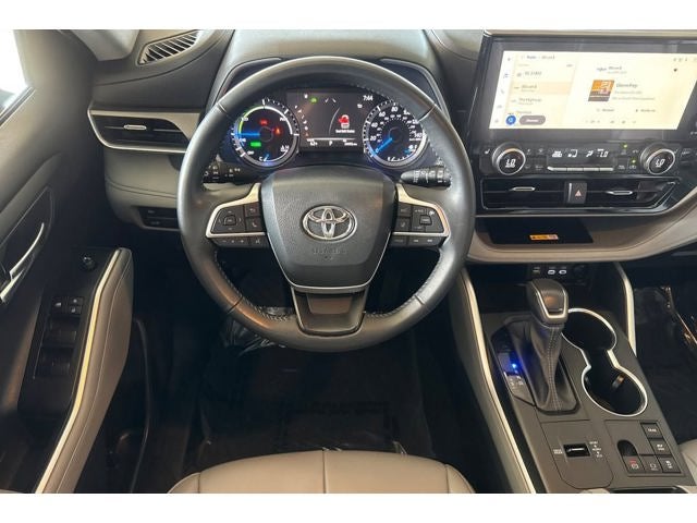 2023 Toyota Highlander Hybrid XLE