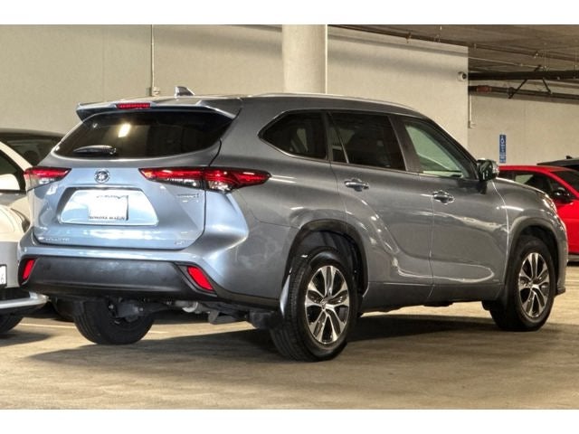 2023 Toyota Highlander Hybrid XLE