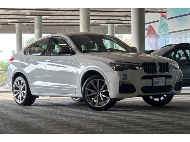 2017 BMW X4 M40i