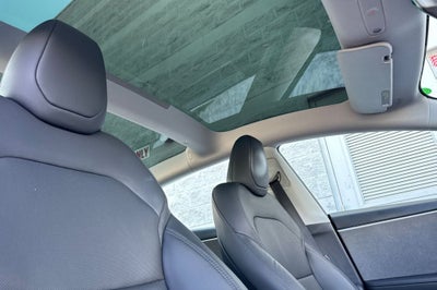 2025 Tesla Model 3 Base