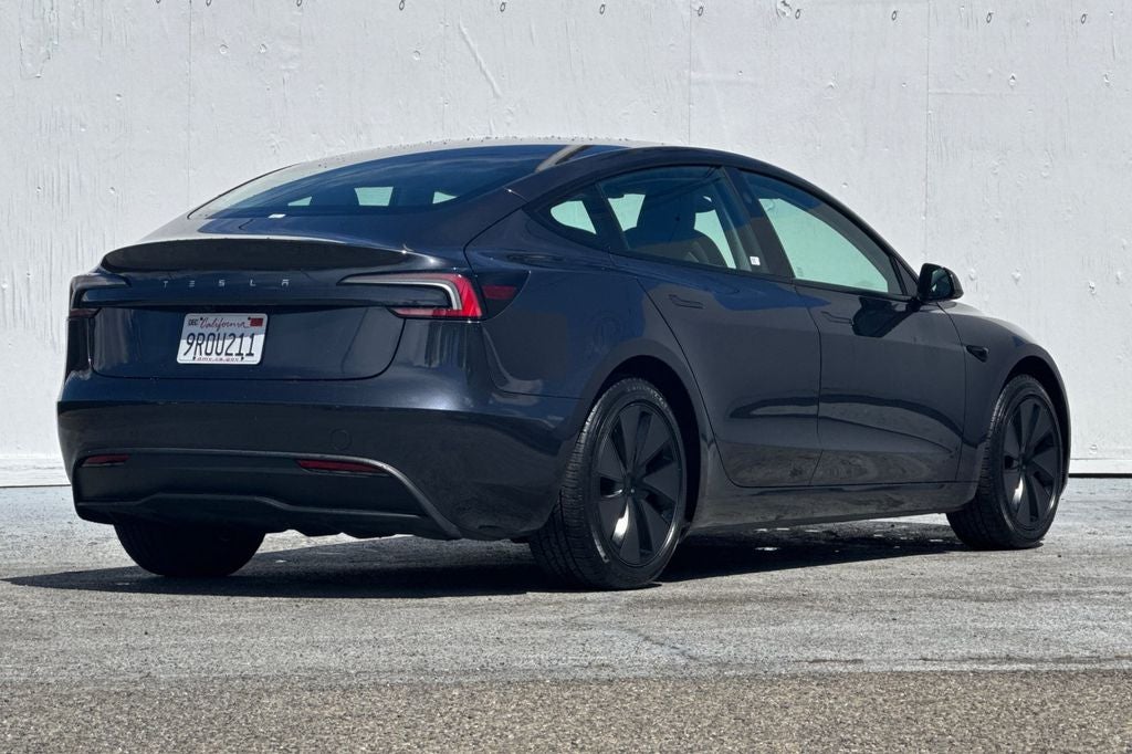 2025 Tesla Model 3 Base