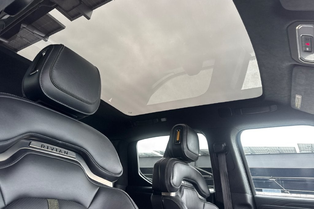 2024 Rivian R1T Adventure Dual Motor Standard Pack
