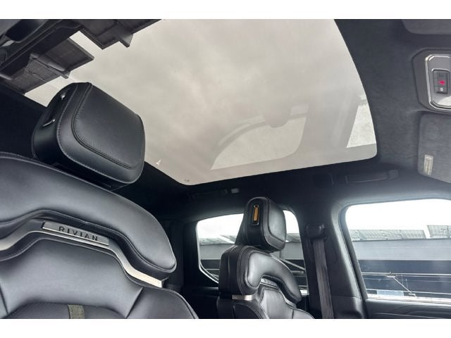 2024 Rivian R1T Adventure Dual Motor Standard Pack