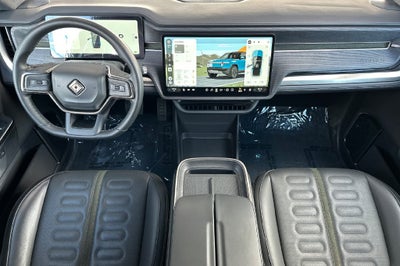 2025 Rivian R1S Adventure Dual Motor Standard Pack