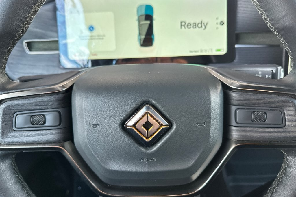 2025 Rivian R1S Adventure Dual Motor Standard Pack