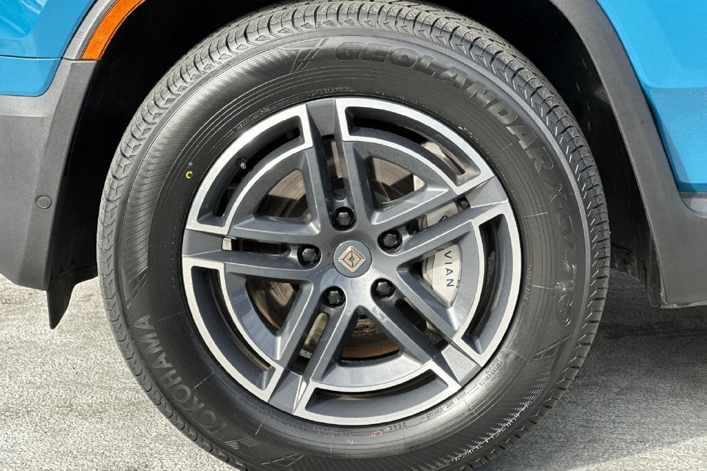 2025 Rivian R1S Adventure Dual Motor Standard Pack