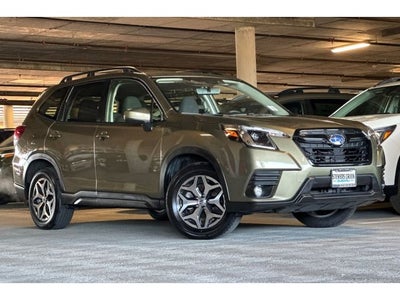 2024 Subaru Forester Premium