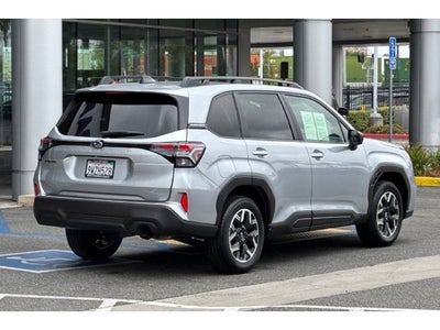2025 Subaru Forester Premium